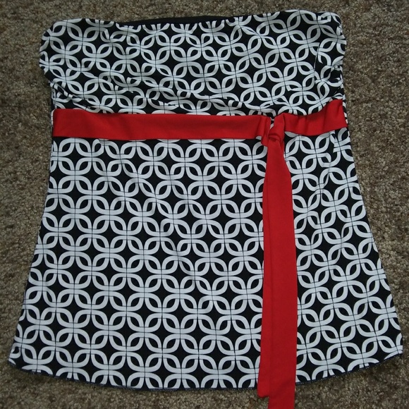 Strappless Top - Picture 2 of 2